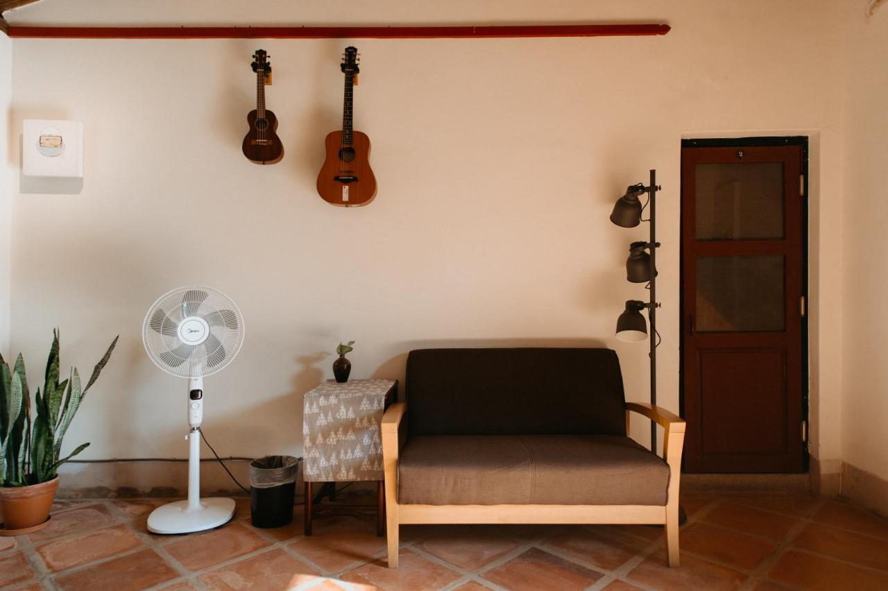 Live Guest House Цзиньчэн Экстерьер фото